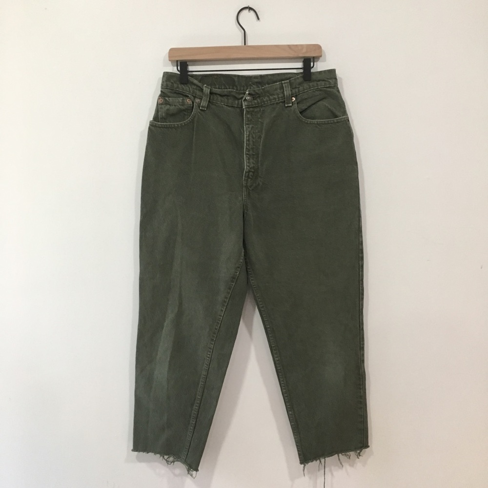 Vintage Levi's Plus Size Green 551 Cutoff Jeans